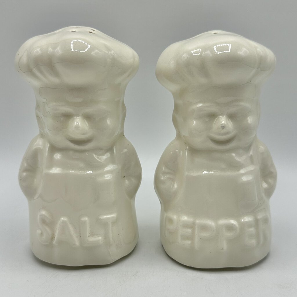 Vintage Knobler Cook/Chef Large Salt and Pepper Shaker Set