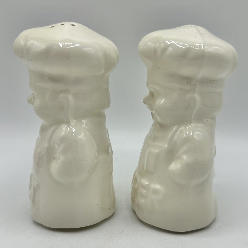 Vintage Knobler Cook/Chef Large Salt and Pepper Shaker Set