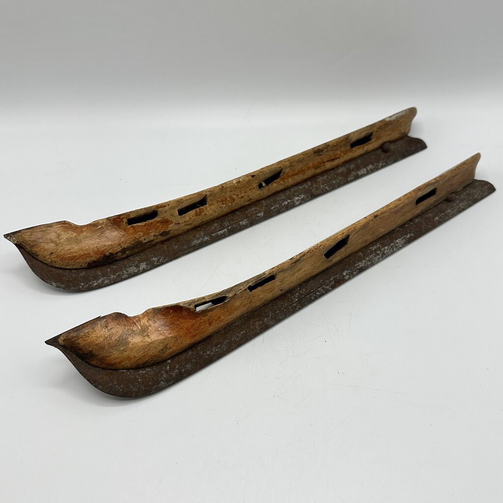 Antique 19th Century G.S. Ruiter Bolsward Wood & Iron Ice Skates /cb