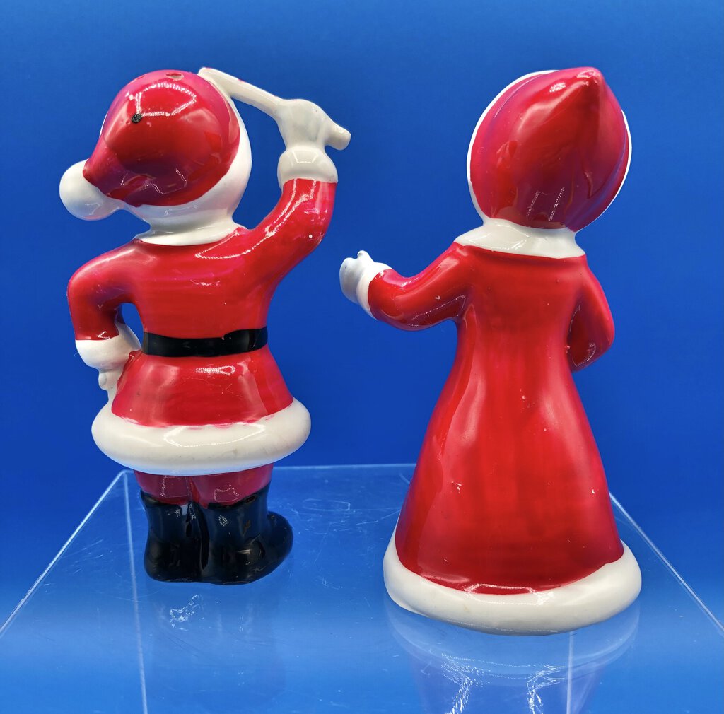 Vintage Napco Christmas Boy & Girl S&P Shakers /b