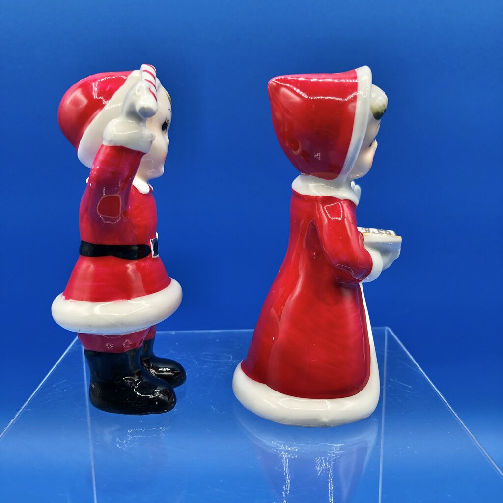 Vintage Napco Christmas Boy & Girl S&P Shakers /b