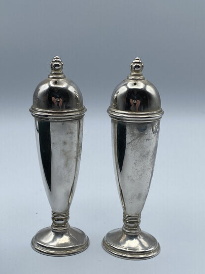 VTG Towle Silverplate Salt and Pepper Shakers Boxed /ro