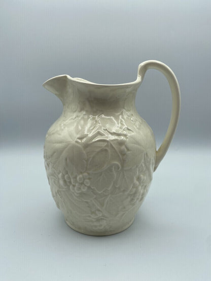 Wedgwood of Etruria & Barlaston Grapevine & Vines 6” Pitcher /ro