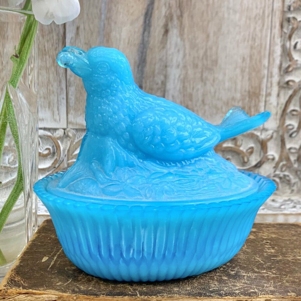 Degenhart Bird Covered Candy Dish Bird on a Nest Dish Art Glass /cb