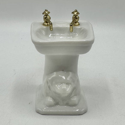 Vintage 1982 Shackman & Co MAJESTIC LION 3 Piece Dollhouse Miniature Porcelain Bathroom Set /cb