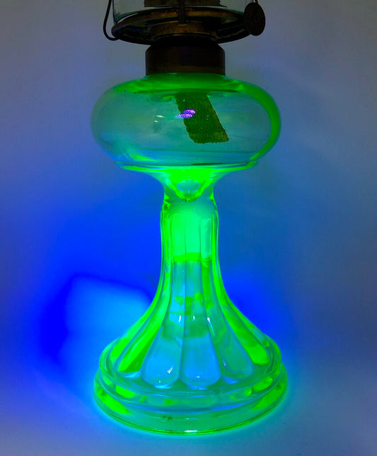 Vintage 1930’s Green Uranium Glass Hurricane Oil Lamp /b