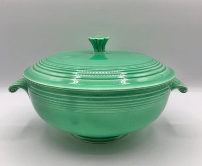 Vintage HLC Fiesta Fiestaware Light Green Covered Casserole Dish /b
