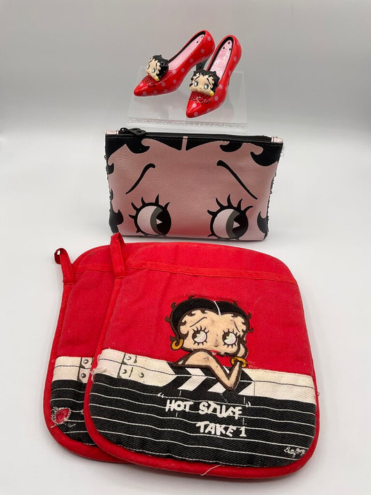 Betty Boop Lot - Salt & Pepper Shakers, Pot Holders, Ipsy Makeup Bag /sb