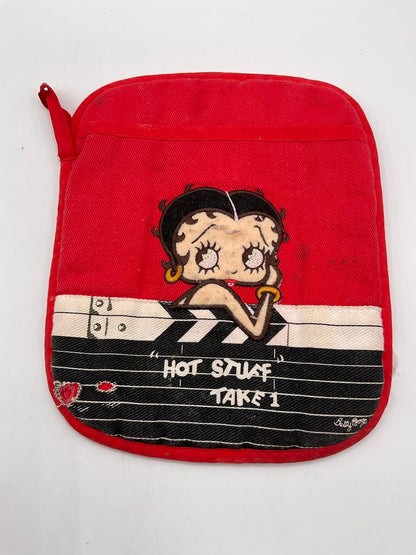 Betty Boop Lot - Salt & Pepper Shakers, Pot Holders, Ipsy Makeup Bag /sb