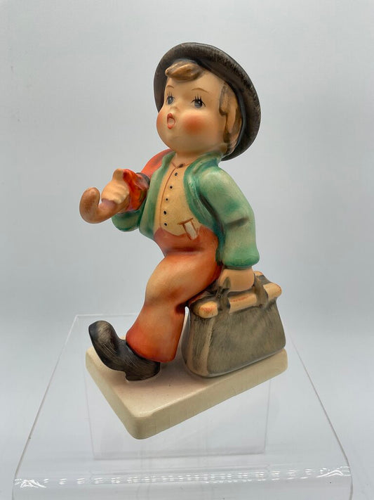 Goebel Hummel Figurine 11/0 “Merry Wanderer” TMK-5 1972-1979 Made In Germany /s