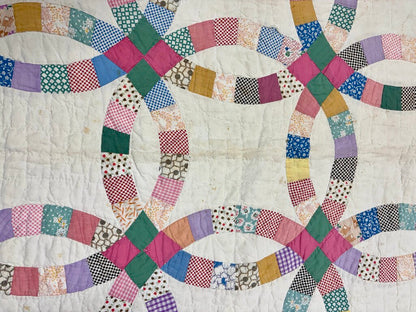 Vtg Wedding Ring Quilt Hand Pieced and Quilted /j