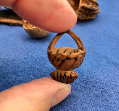 Lot of 4 Antique Carved Walnut/ Brazil/ Acorn Nut Shell Baskets & Figurine /b