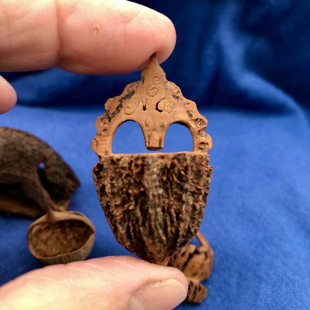 Lot of 4 Antique Carved Walnut/ Brazil/ Acorn Nut Shell Baskets & Figurine /b