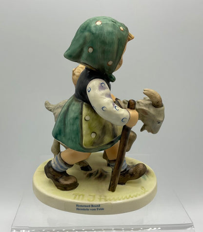 Vintage German Hummel “Homeward Bound” #334 1975 No Box /s