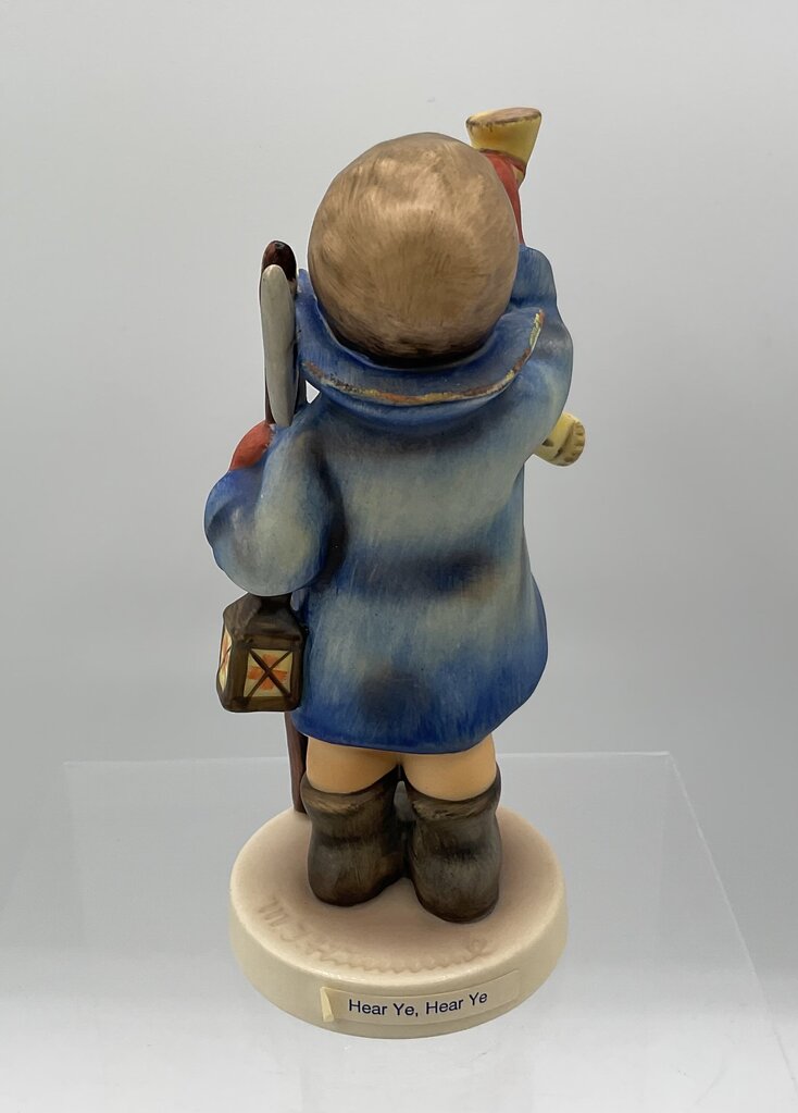 Lot of 2 Hummel Figurines (TMK6) “Hear Ye, Hear Ye” & “Little Fiddler” Figurines (No Boxes) /s
