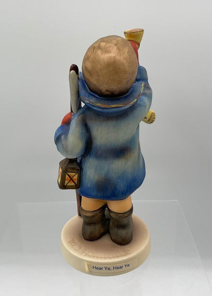 Lot of 2 Hummel Figurines (TMK6) “Hear Ye, Hear Ye” & “Little Fiddler” Figurines (No Boxes) /s
