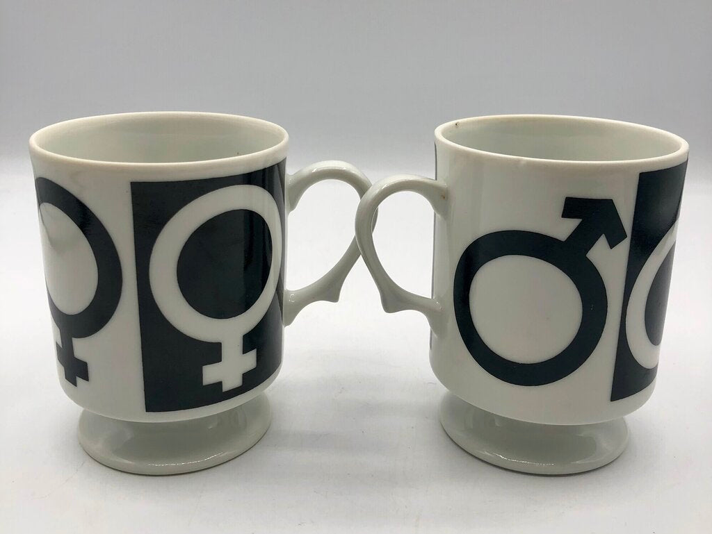 Vtg. 1970s MOD Male/Female Symbol Mug Set /b