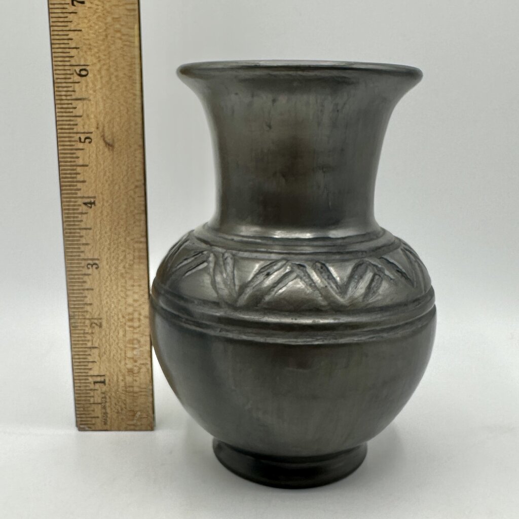 Vintage Lama Oaxaca Mexico Barro Negro Black Clay Pottery Vase Signed /cb
