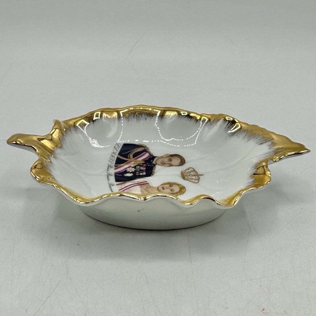 Vintage Limoges Prince Rainier & Princess Grace of Monaco Leaf Shaped Porcelain Trinket Dish /cb