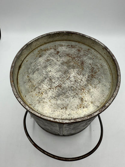 Vintage Metal Milk Jug 4 Quart 9” Tall Farmhouse /rw