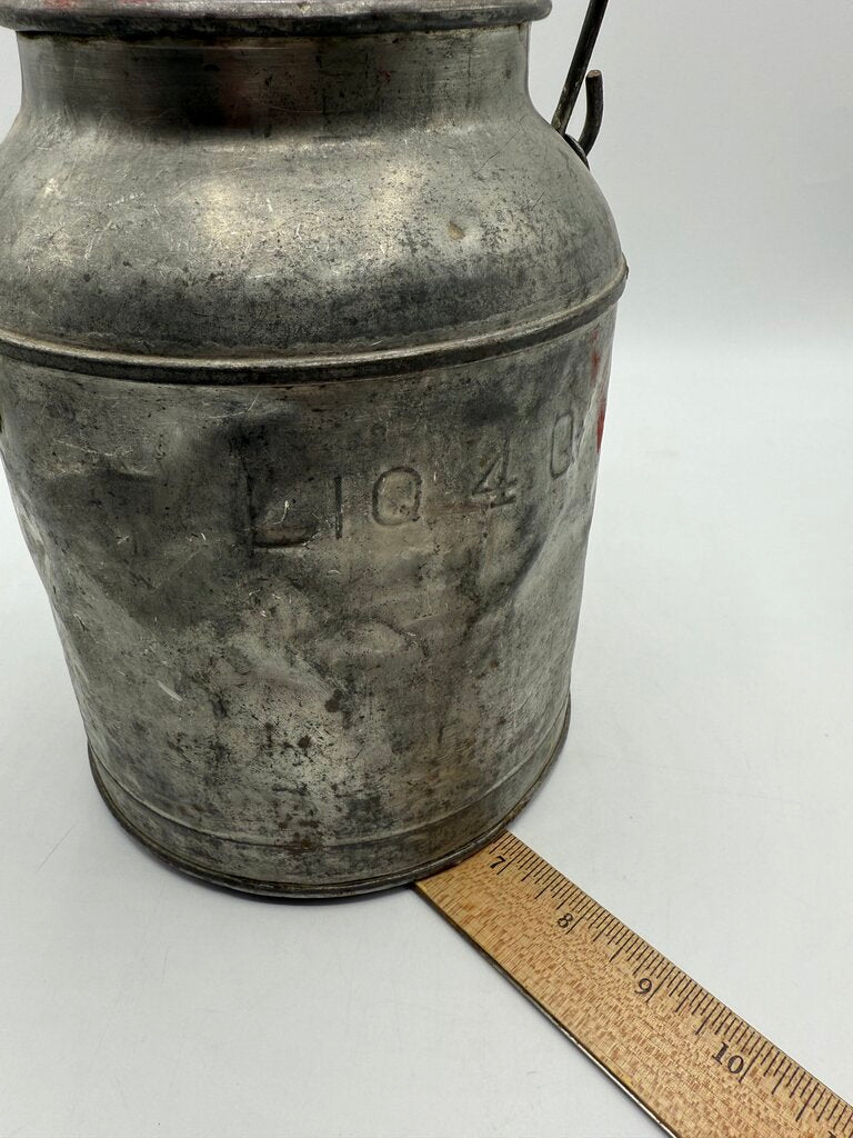 Vintage Metal Milk Jug 4 Quart 9” Tall Farmhouse /rw