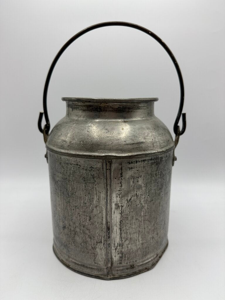 VTG 4 Quart Milk Jug w/handle No Lid /rw