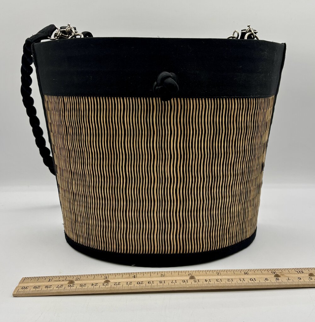 Baskets of Cambodia Ergonomic Woven Handbag /j