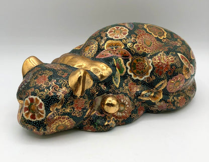 1970’s Chinese Satsuma Moriage Sleeping Cat Porcelain Figurine /b