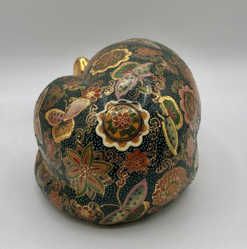 1970’s Chinese Satsuma Moriage Sleeping Cat Porcelain Figurine /b