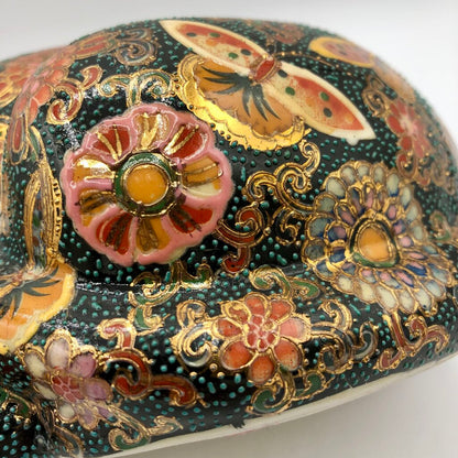 1970’s Chinese Satsuma Moriage Sleeping Cat Porcelain Figurine /b