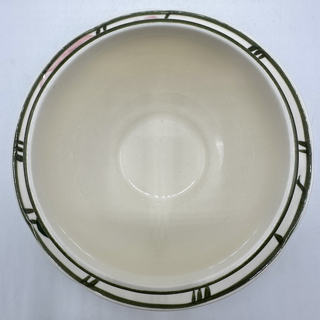 Villeroy & Boch Wild Rose Gravy Boat w/Attached Underplate Made In Germany /cb