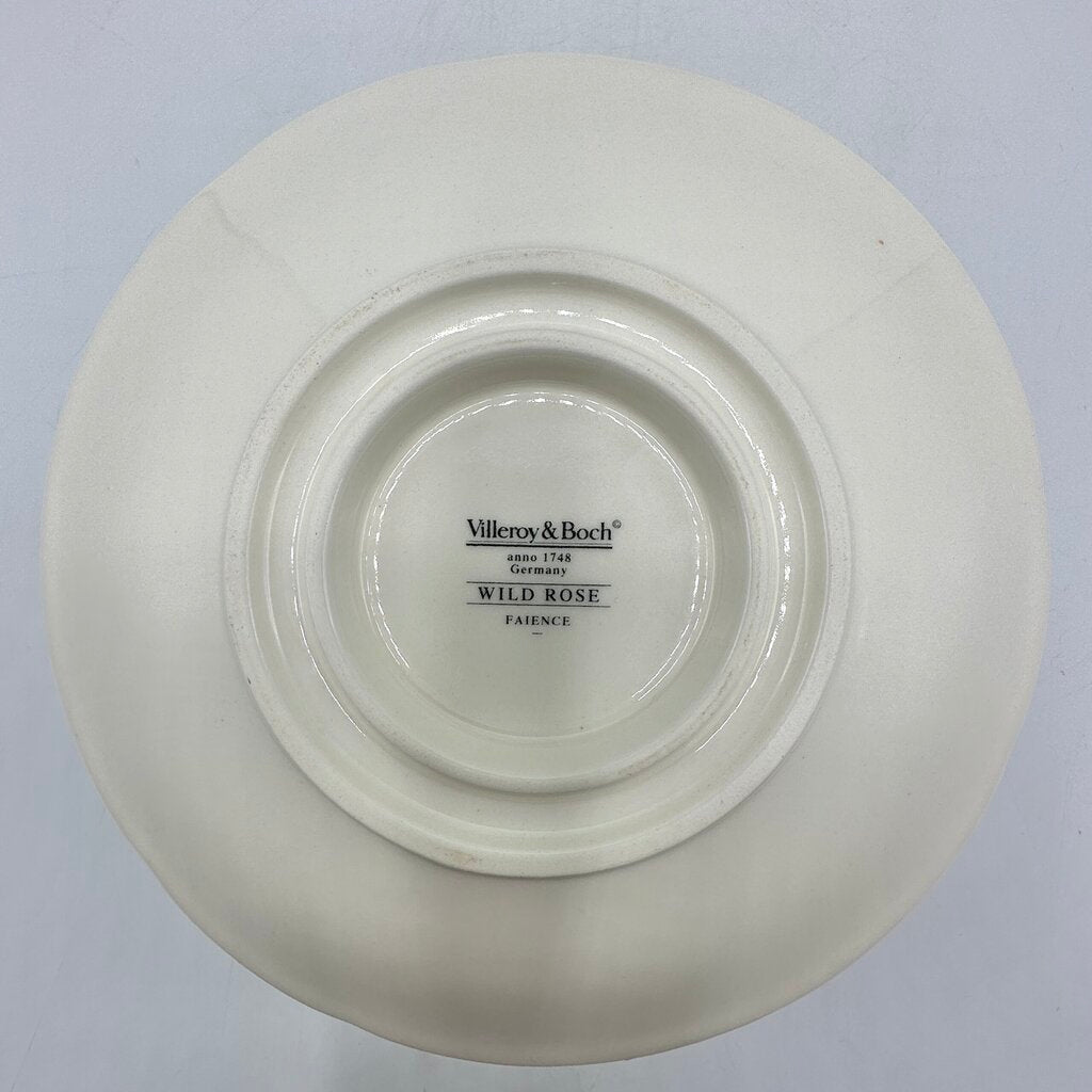 Villeroy & Boch Wild Rose Gravy Boat w/Attached Underplate Made In Germany /cb