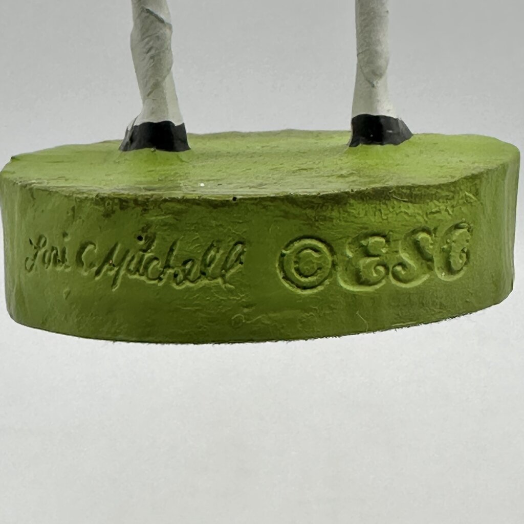 ESC Lori Mitchell Easter Sunday Collection “Elenore Easterly” Resin Figurine /cb