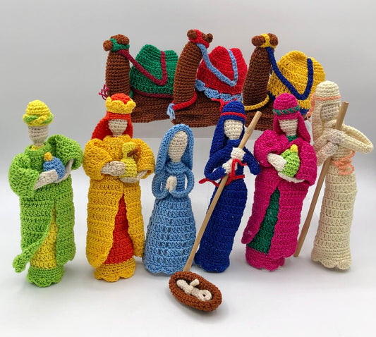10pc Hand Crocheted Nativity Set /b