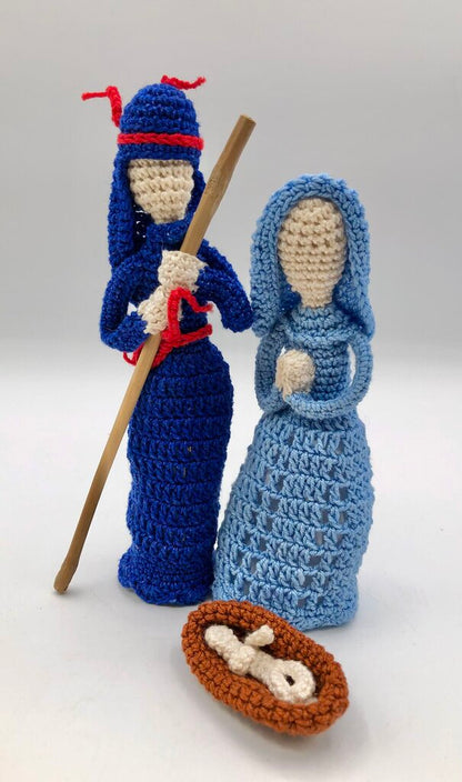 10pc Hand Crocheted Nativity Set /b