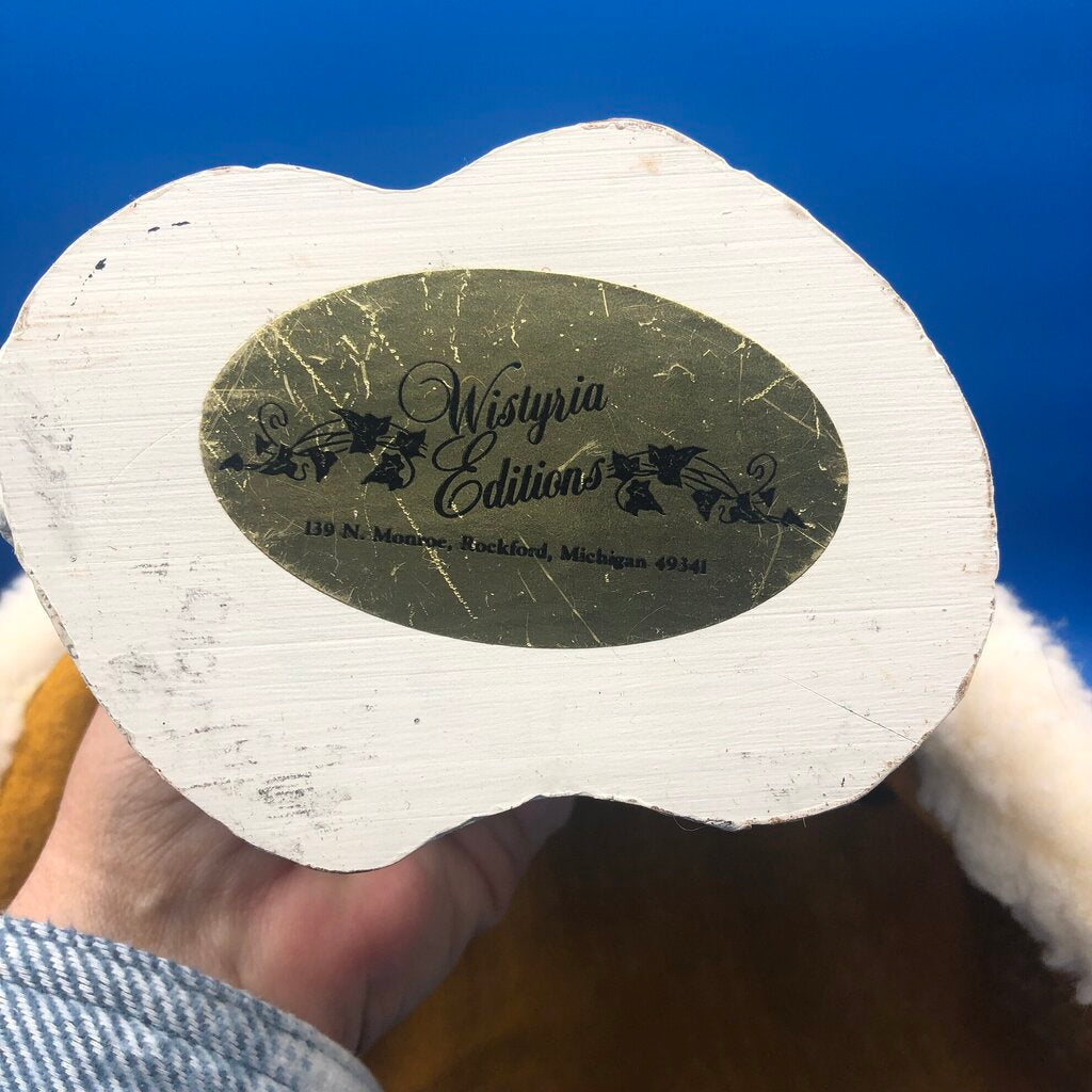 Vintage Wistyria Editions Woodland Santa Figurine /b