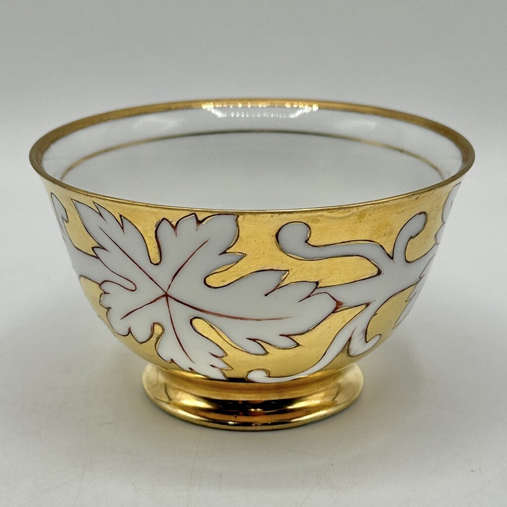 1950s Hand Painted Japanese Gold Leaf Tea Cup & Saucer Set Marked NW-C108