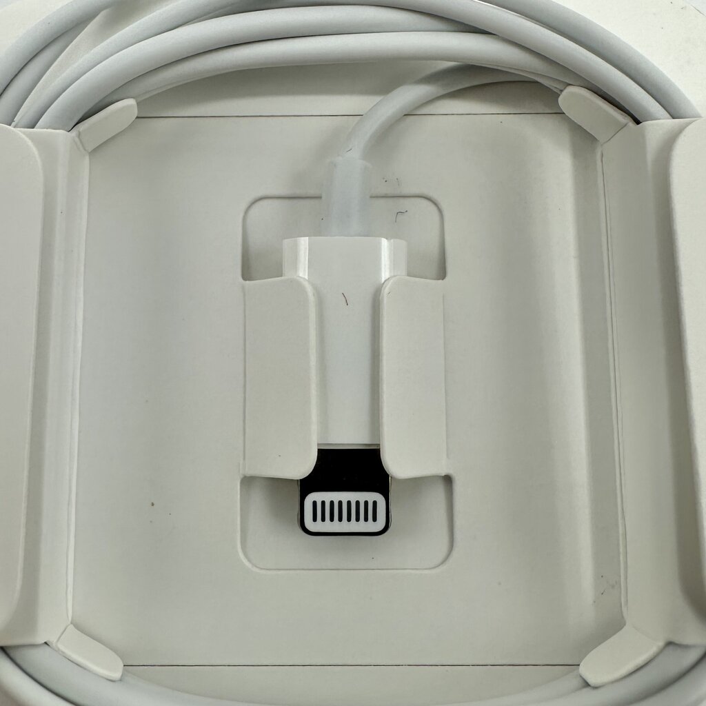 Apple OEM Wired EarPods w/Lightning Connector Plus Lightning to 3.5 mm Headphone Jack Adapter New Tested /cb