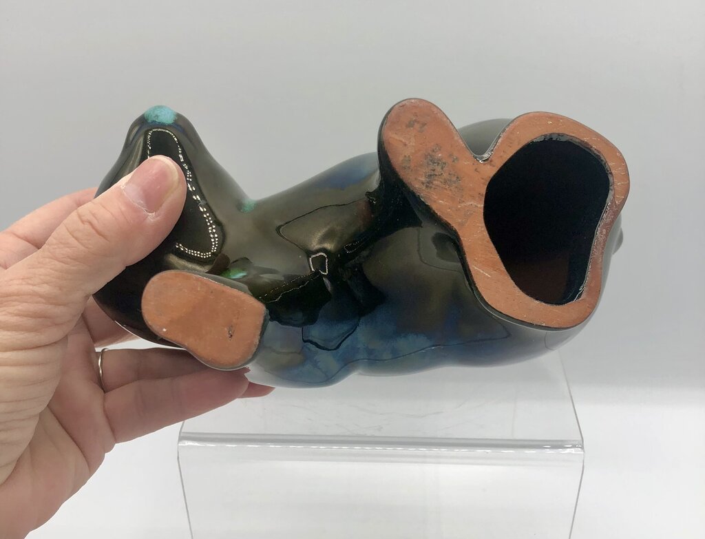 Vintage Blue Mountain Pottery Bear Figurine /b