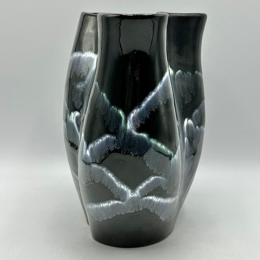 Vintage Royal Haeger Black Drip Glaze 9 Inch Vase R1946 /cb
