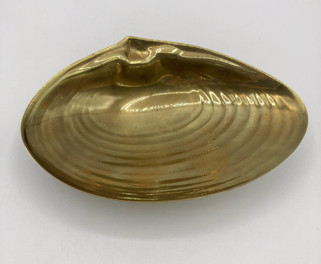 Vintage Brass Footed Clam Shell Trinket Dish /b