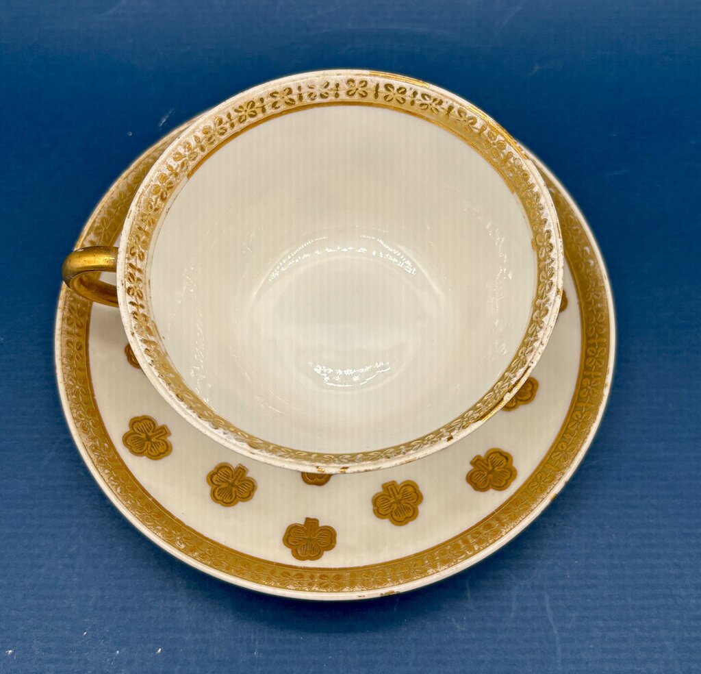 Vtg. Set of 4 Cups and Saucers V&T Limoges Gold Accents /j