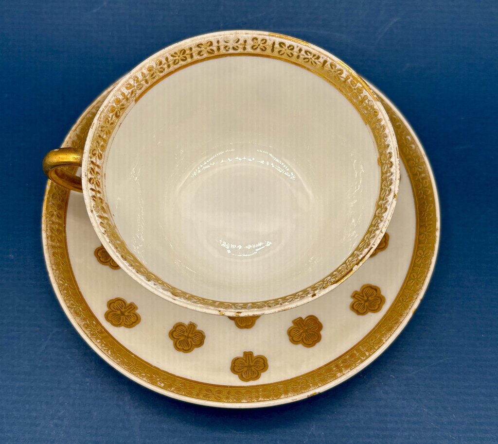 Vtg. Set of 4 Cups and Saucers V&T Limoges Gold Accents /j