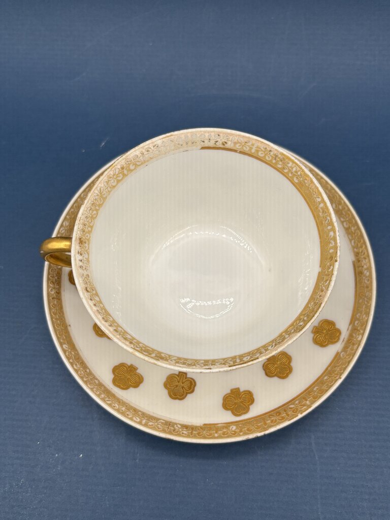 Vtg. Set of 4 Cups and Saucers V&T Limoges Gold Accents /j