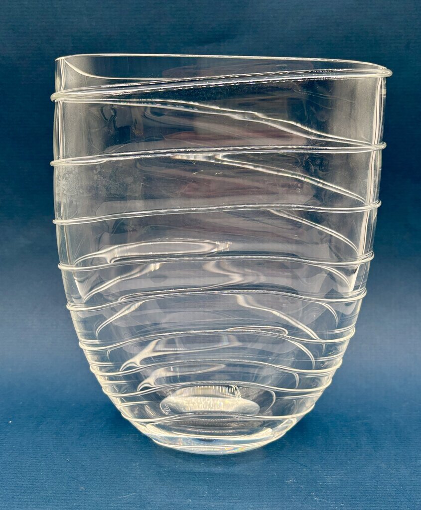 VTG Clear Glass Vase Contemporary Wave Design 8” /j
