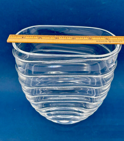VTG Clear Glass Vase Contemporary Wave Design 8” /j