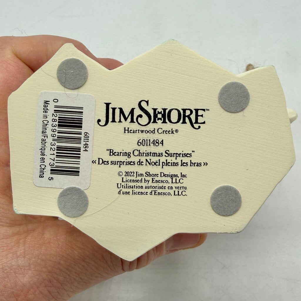 Enesco Jim Shore Heartwood Creek 2022 “Bearing Christmas Surprises” 6011484 Polar Bear with Wreath Pint Size Figurine /cb