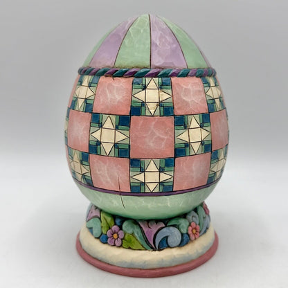 Jim Shore Heartwood Creek 2009 “Spring Love” Quilt Pattern Lighted Egg Diorama Bunny Couple /cb