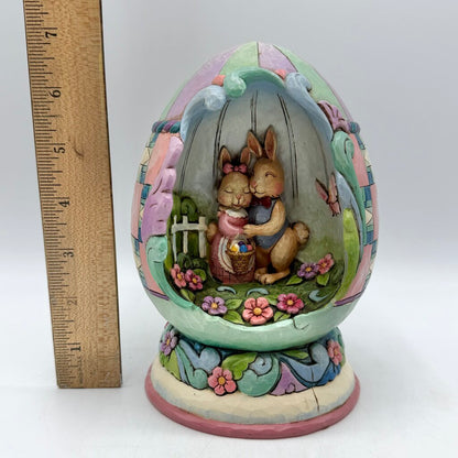 Jim Shore Heartwood Creek 2009 “Spring Love” Quilt Pattern Lighted Egg Diorama Bunny Couple /cb