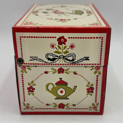 Vintage Stylecraft of Baltimore #815 Tin Recipe Box Needlepoint Lady Baking Apple Pie /cb